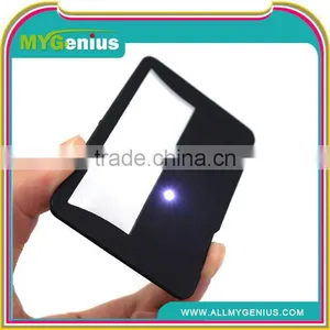 Credit Card Magnifier With LED thumbnail-1