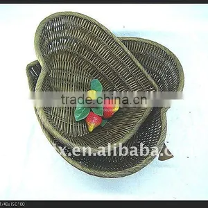 Heart Shaped Rattan Weave Storage Shallow Fruit Basket Set of Two thumbnail-1