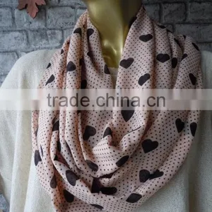 Valentine's Day Gift/ Infinity Circle Scarf, Women Heart Scarf, Infinity Cowl Scarf, Infinity Pink Heart Scarf, Women Fashion, g thumbnail-5