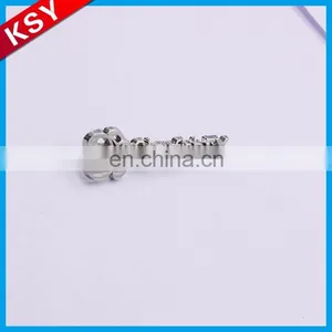 Newest High Quality ChainEngraved Metal Hanging Tag Silver Metalic Thread Woven Labels For Clothing thumbnail-1