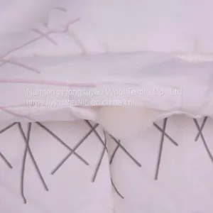 Best Grade Customized Naturally Embossing Soft Bedding Washable Cotton Cashmere Quilt thumbnail-2