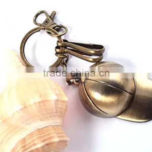 China Supplier Christmas Keychain Cap Wire Keychain thumbnail-3