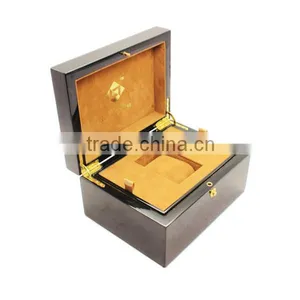 High Gloss Black Finish Single Wooden Watch Box thumbnail-2