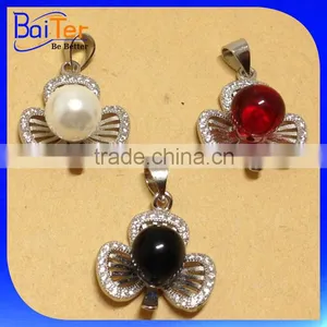 Elegant Flower Shaped 925 Sterling Silver Large Garnet Pendant thumbnail-1