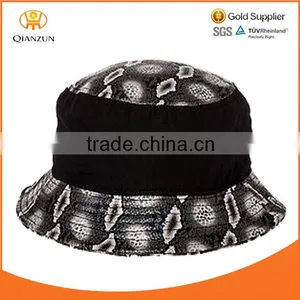 Black Cotton Splice Matching Blank Cool Bucket Caps and Hat for Men Snakskin Leather Bucket Hat thumbnail-1