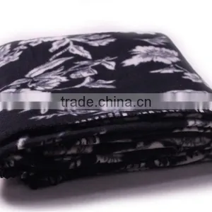 Promotional Popular Cheap Price Comfortable Soft Blanket 100%polyester Fleece thumbnail-2