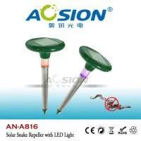 Solar Snakes Repellent With LED Light thumbnail-3