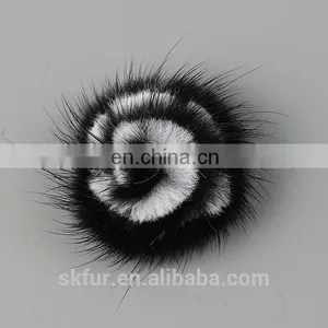 Fluffy and Cute Factory Price Mink or Fox Fur Flowers thumbnail-3