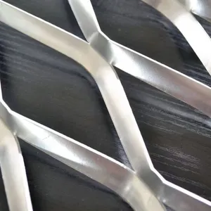 Galvanized Expanded Metal Mesh Sheet for Construction Fence and Grating thumbnail-4