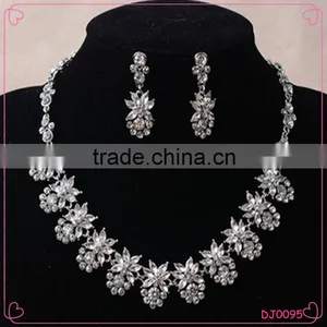 Fashion Foreign Trade Exports Exaggerated Alloy Jewelry Necklace Set thumbnail-1
