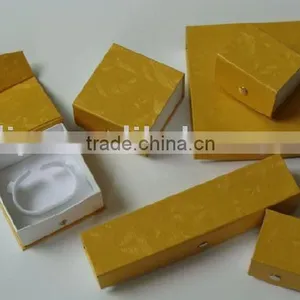 Luxurious Bracelet Box thumbnail-1