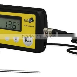 Single Probe Central Temperature Data Logger thumbnail-1