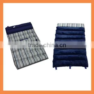 High Quality Comfortable Padded Pet Beds thumbnail-1