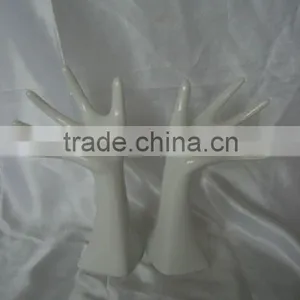 Porcelain Hand thumbnail-1