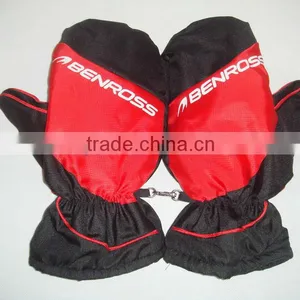Red Models Winter Golf Gloves thumbnail-1