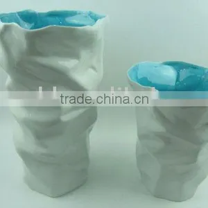 Ceramic Flower Vase thumbnail-1