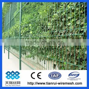 Low-carbon Steel Chain Link Fence Netting thumbnail-1