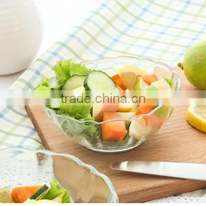 Very Large Decorative Clear Glass Salad Bowls thumbnail-3