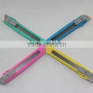 Snap-off Blade Utility / Box Cutter Knives Long Blade Utility Knives thumbnail-1