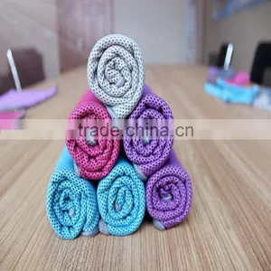 China Sport Sweat Absorbing Towel Custom Microfiber Gym Towel thumbnail-5