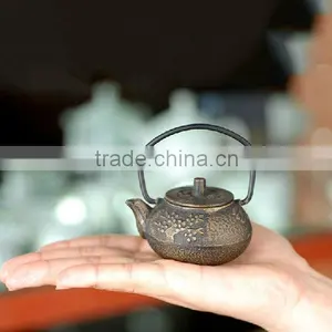 Mini Cast Iron Teapot 50ml for Decoration thumbnail-1