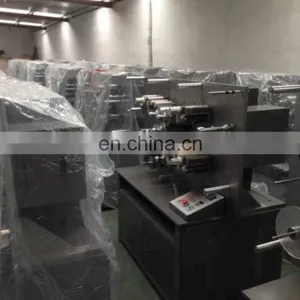 UGS1006 Impresora de Etiquetas Del Lavado Rotativa Textile Clothing Washable Apparel Label Rotary Letter Press Printer thumbnail-5