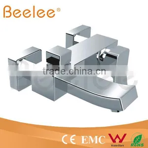 Square Brass Bathtub Mixer thumbnail-1
