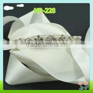 Wholesale Bling Bling Decorative Headwear With Pearl thumbnail-1