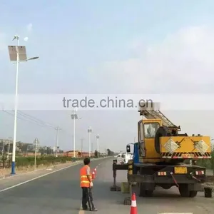 Energy Saving High Brightness Solar Power Led Street Light thumbnail-1
