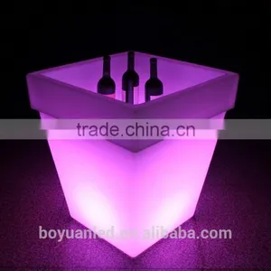 Plastic Material Led Flower Pot With IR Remote Control, Plastic Big Outdoor Led Flower Pots thumbnail-3