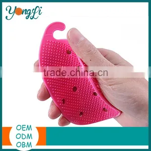 Kitchen Gadgets Creative Potato Silicone Vegetable Cleaning Brush thumbnail-1