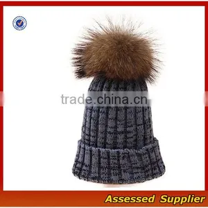 OEM High Quality Winter Knit Hat With Ball on Top Women and Man Fahion Beanie Knitted Hat With Pompoms for Wholesale thumbnail-2