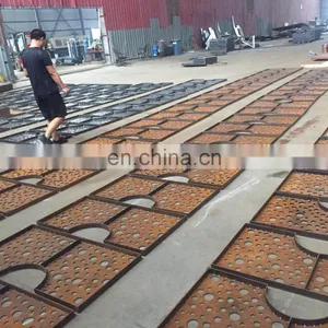 Square Corten Tree Grids/grille thumbnail-7