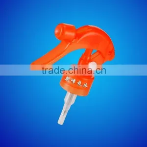 2015 High Quality Plastic Trigger Sprayer for Watering Bottle thumbnail-2