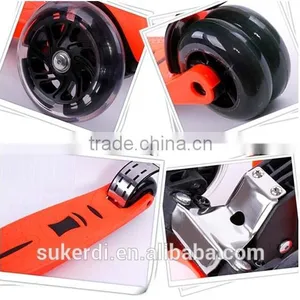 Patent Product Kids Kick Scooter, Folding Scooter, Blunt Scooter thumbnail-2