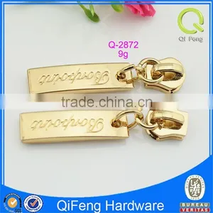 Q-2872 Classical Zipper Custom Engrave Logo Gold Color thumbnail-1