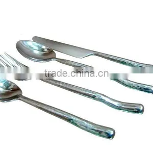 Long Handle Aluminum Polished Cute Cutlery Set of 4 thumbnail-1
