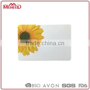 Daily Use Kitchen Utensils White Small Sunflower Print Plastic Cutting Board thumbnail-1