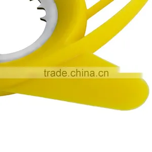 3-in-1 Avocado Slicer Splits Slices Sharp Pitter Peeler Kitchen Gadgets Tool thumbnail-5