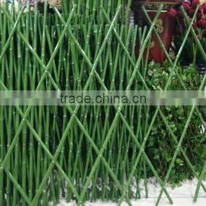Plastic Coated Bamboo Expending Trellis thumbnail-1
