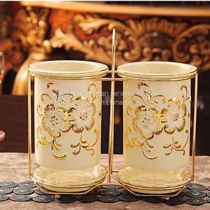 2018 Ceramic Golden Unique Design Luxury Round Shape Ashtray for Smooking Used thumbnail-2