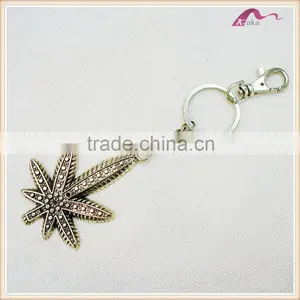 Personalized Cheap Metal Custom Leaf Keychain thumbnail-1