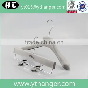CY-607 Bulk Coat Grey Color Velvet Plastic Hanger Flocking Plastic Hanger With Non-slip thumbnail-1
