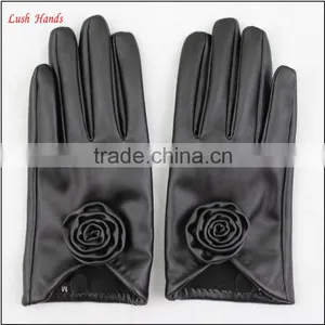 Ladies PU Leather Gloves Black With Roses thumbnail-1