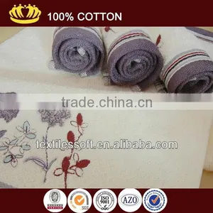 100%cotton Luxury Embroidery Flower Border Velvet Towel thumbnail-1