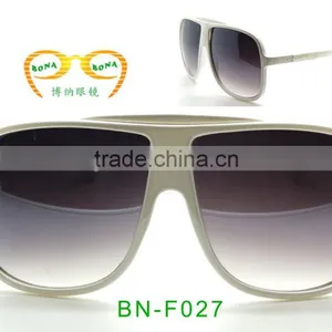 Wide Unisex Sunglasses thumbnail-1