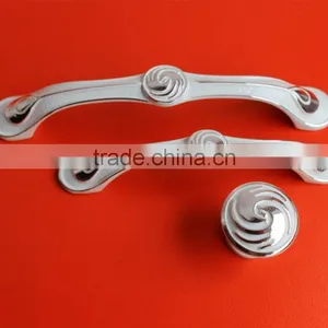 Ivory Classical Zinc Alloy Cabinet Pull Handle & Round Knob for Furniture thumbnail-1