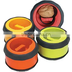 Twist Crack Rotary Nut Cracker thumbnail-1