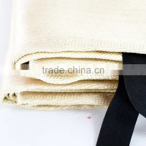100%Fiberglass 0.8 mm 1M*1M Yellow Welding Insulation Fire Blanket in Soft Bags thumbnail-3