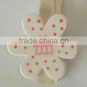 Cute Design Flower Craft Wooden Cloth Pegs Factory thumbnail-1